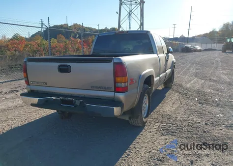 2000 Chevrolet Silverado 1500 Ls из США, поврежденный, VIN 1GCEK19T5YE359393
